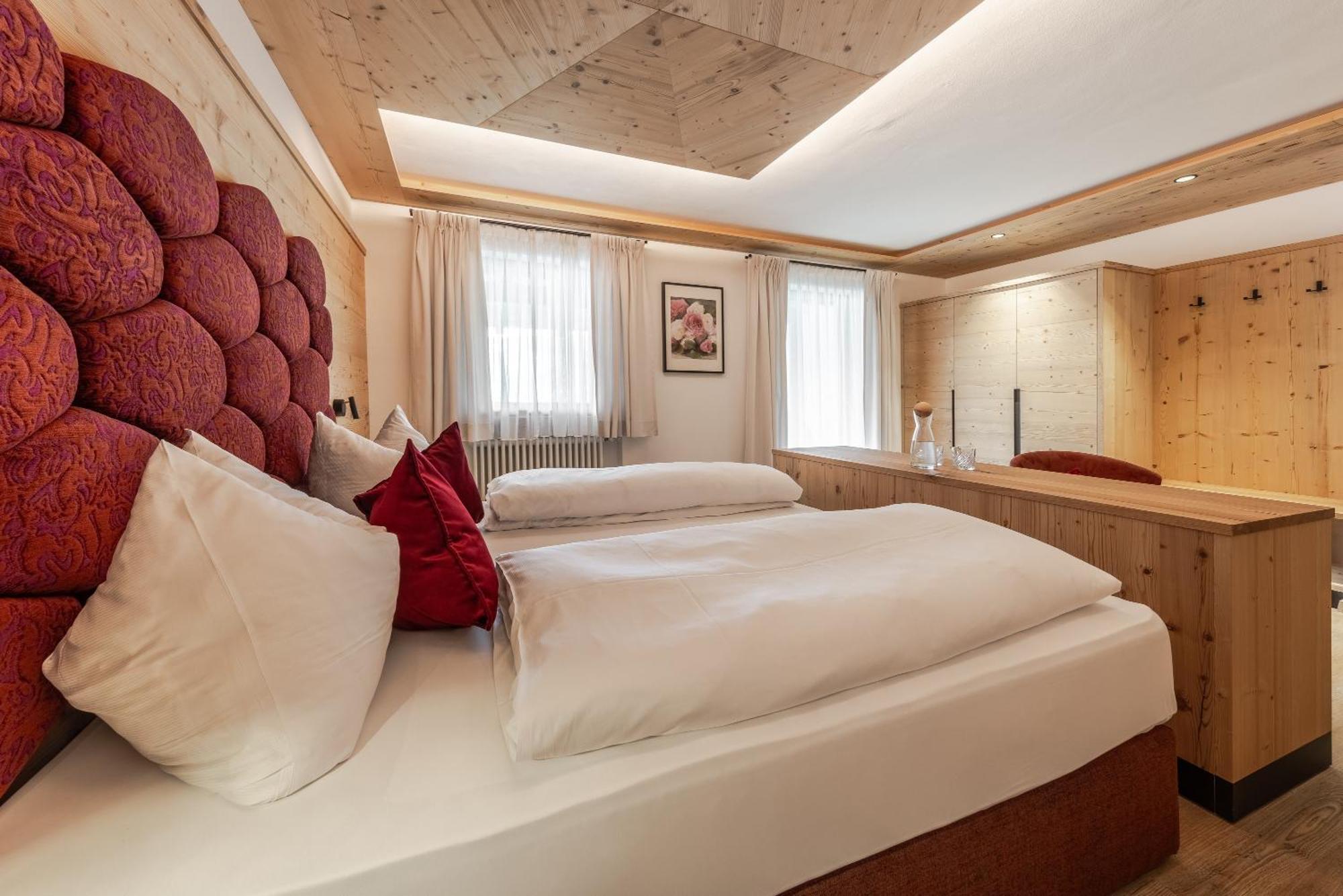 Hotel Ciasa Tama ลาวิลลา ภายนอก รูปภาพ